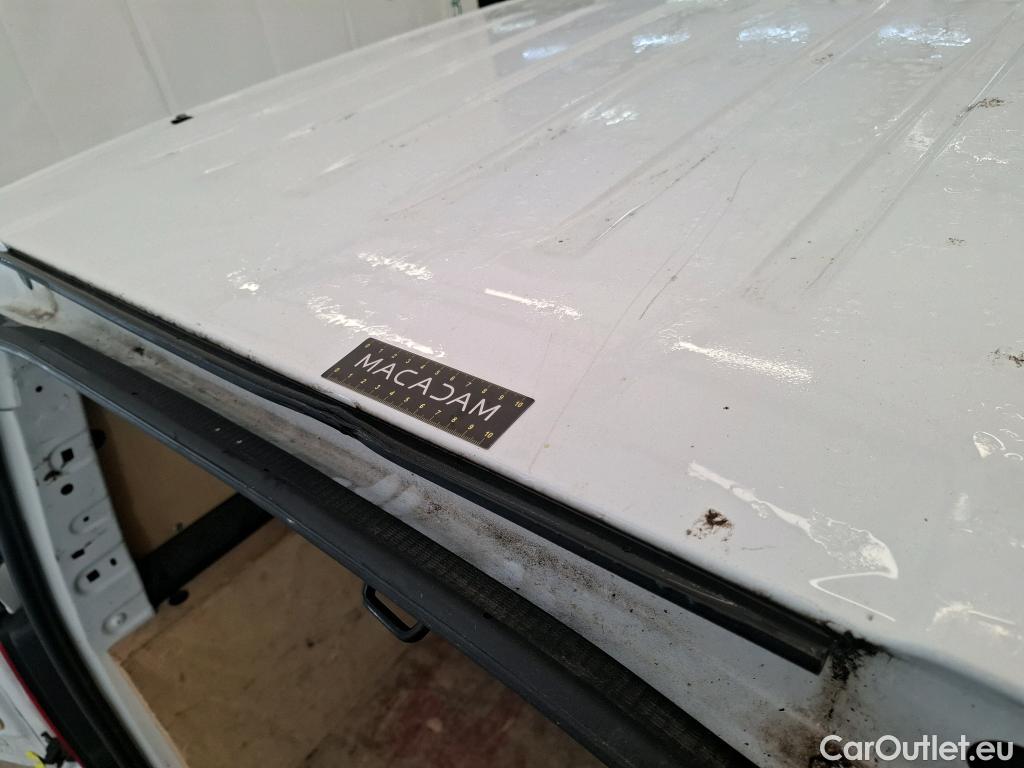  Citroen  Berlingo CITROEN  / 2018 / 4P / Fourgonnette Taille M 650kg BlueHDi 100 BVM Club (ex 410B) #70