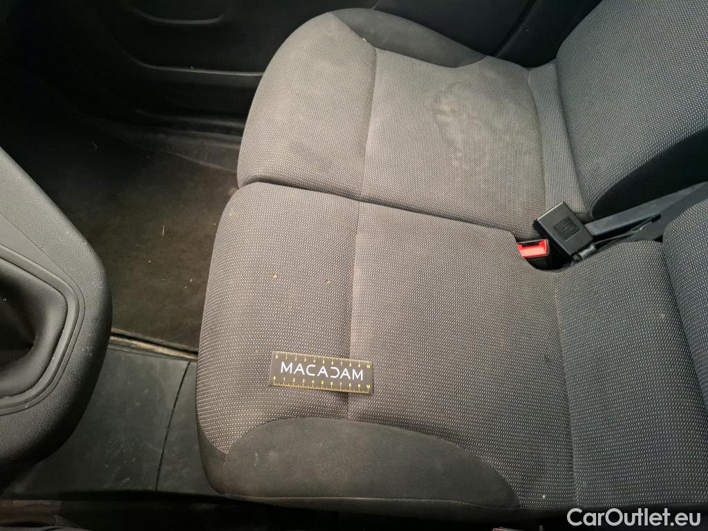  Citroen  Berlingo CITROEN  / 2018 / 4P / Fourgonnette Taille M 650kg BlueHDi 100 BVM Club (ex 410B) #14