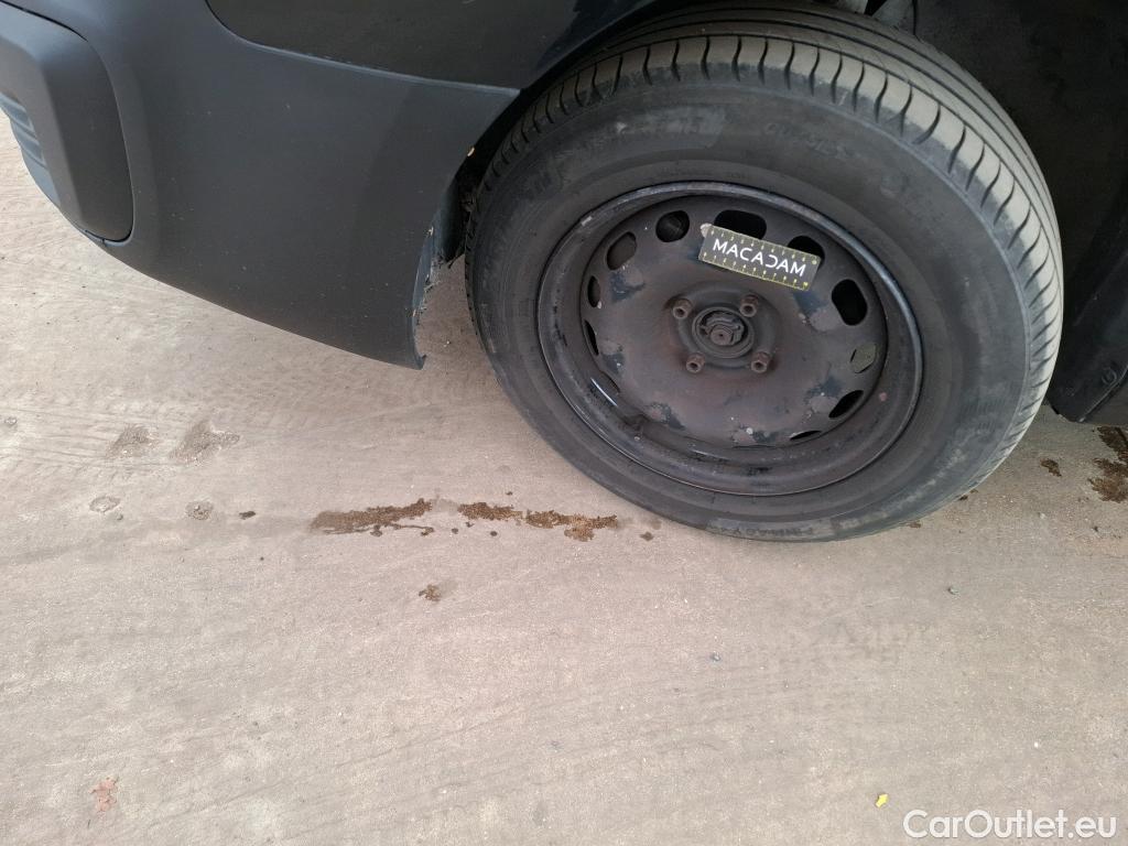  Citroen  Berlingo  Fourgon Business L1 (Court) 1.6 HDi 75CV BVM5 E5 #18