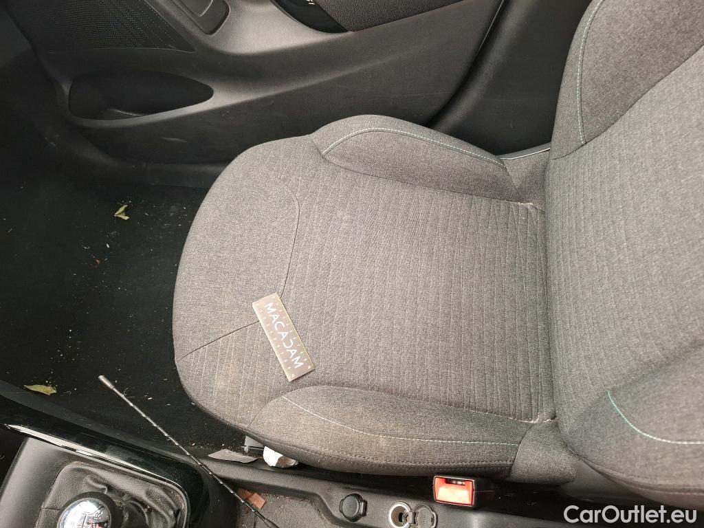  Citroen  C3 CITROEN  SOCIETE VF 5p BER BlueHDi 75 BVM 79g Confort bi-corps VU (Ex 238V) #80