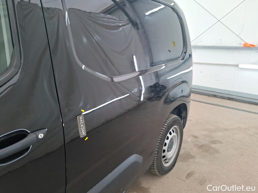  Citroen  Berlingo  Fourgon Club M 1000 1.5 BlueHDi 130CV BVA8 E6dT #18