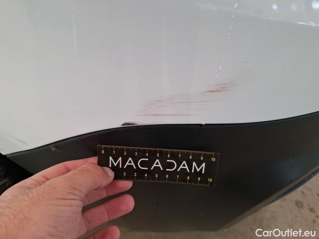  Citroen  Berlingo CITROEN  / 2018 / 4P / Fourgonnette Taille M 650kg BlueHDi 100 BVM Club (ex 410B) #69