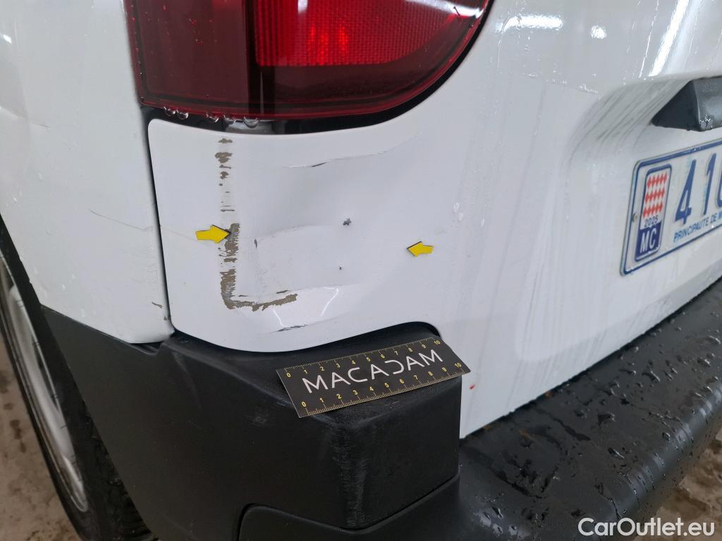  Citroen  Berlingo CITROEN  / 2018 / 4P / Fourgonnette Taille M 650kg BlueHDi 100 BVM Club (ex 410B) #34