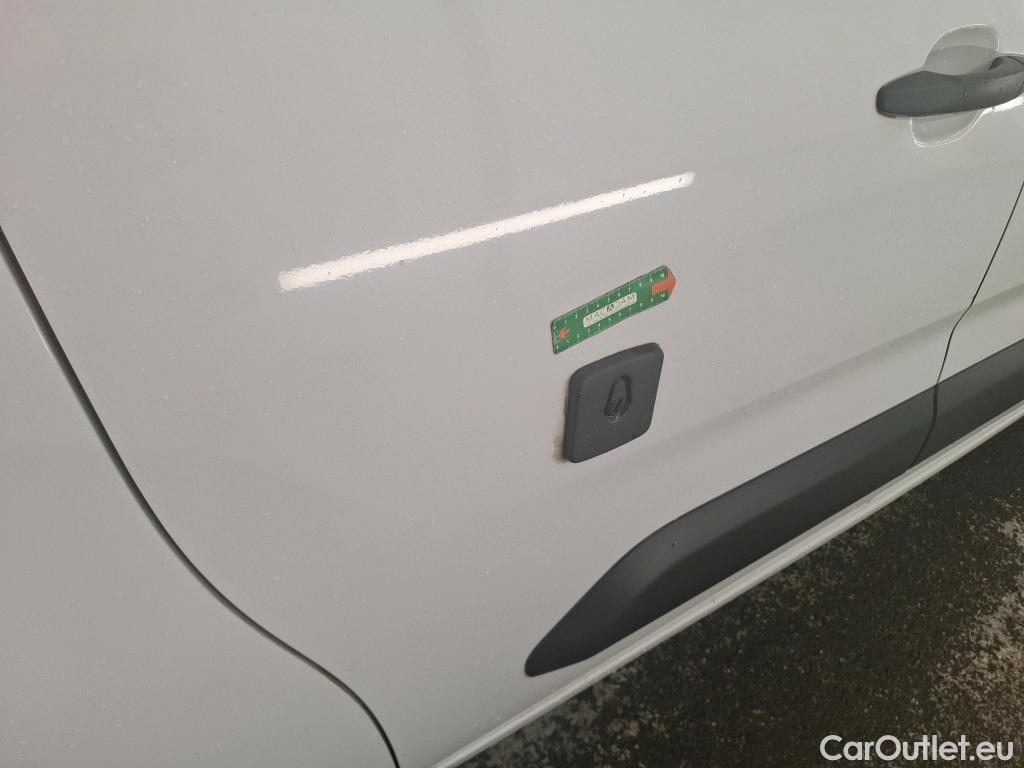  Citroen  Berlingo CITROEN  Van  2018  4P  Fourgonnette Taille XL 950kg BlueHDi 100 BVM #2
