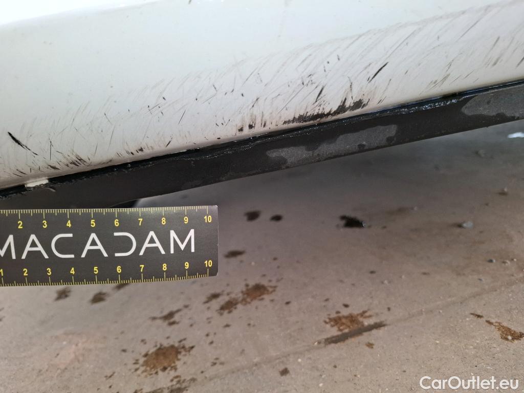  Citroen  C3 CITROEN  SOCIETE VF 5p BER BlueHDi 75 BVM 79g Confort bi-corps VU (Ex 238V) #46