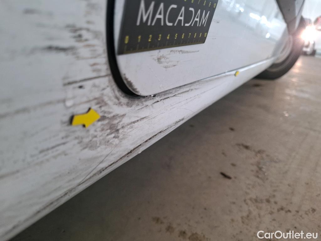  Citroen  Berlingo CITROEN  / 2018 / 4P / Fourgonnette Taille M 650kg BlueHDi 100 BVM Club (ex 410B) #57