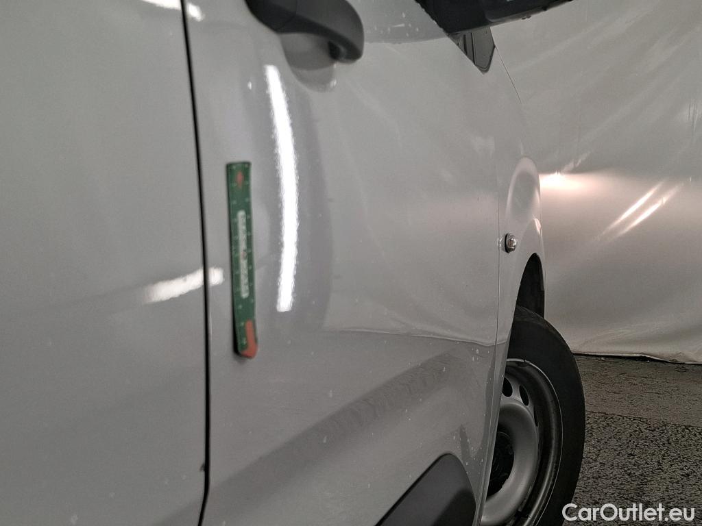  Citroen  Berlingo CITROEN  Van  2018  4P  Fourgonnette Taille XL 950kg BlueHDi 100 BVM #22