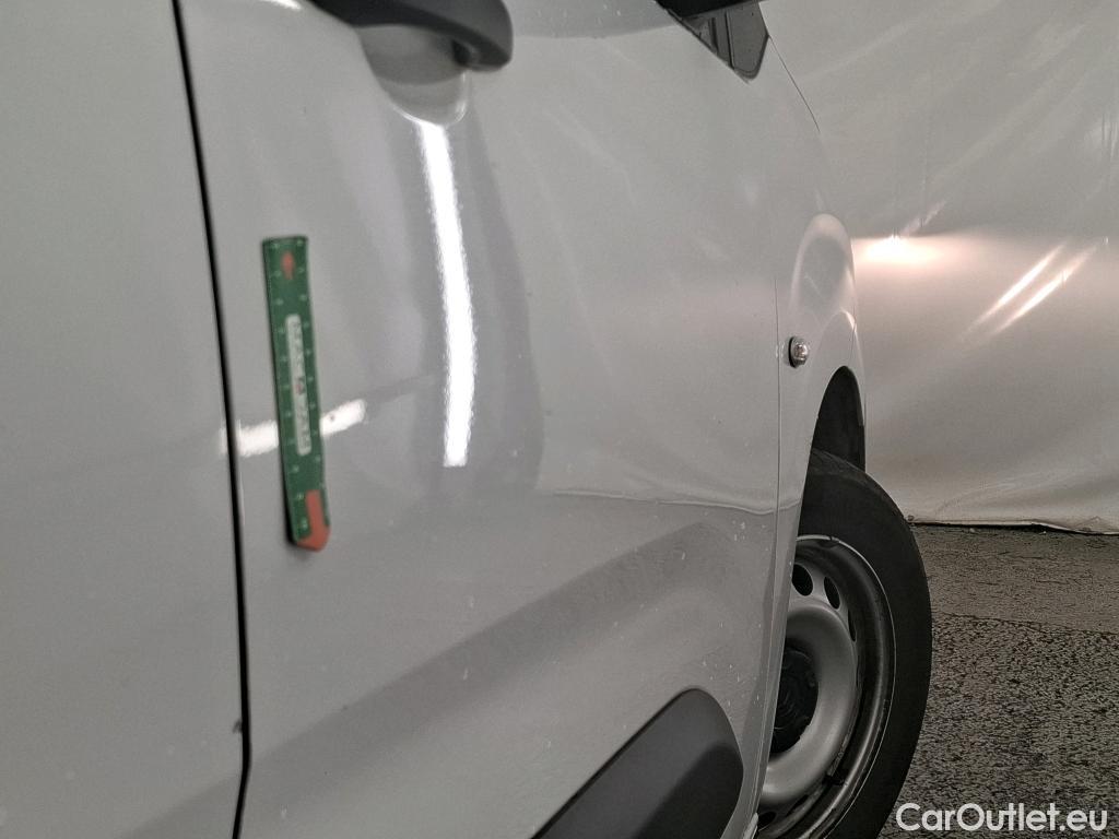  Citroen  Berlingo CITROEN  Van  2018  4P  Fourgonnette Taille XL 950kg BlueHDi 100 BVM #21