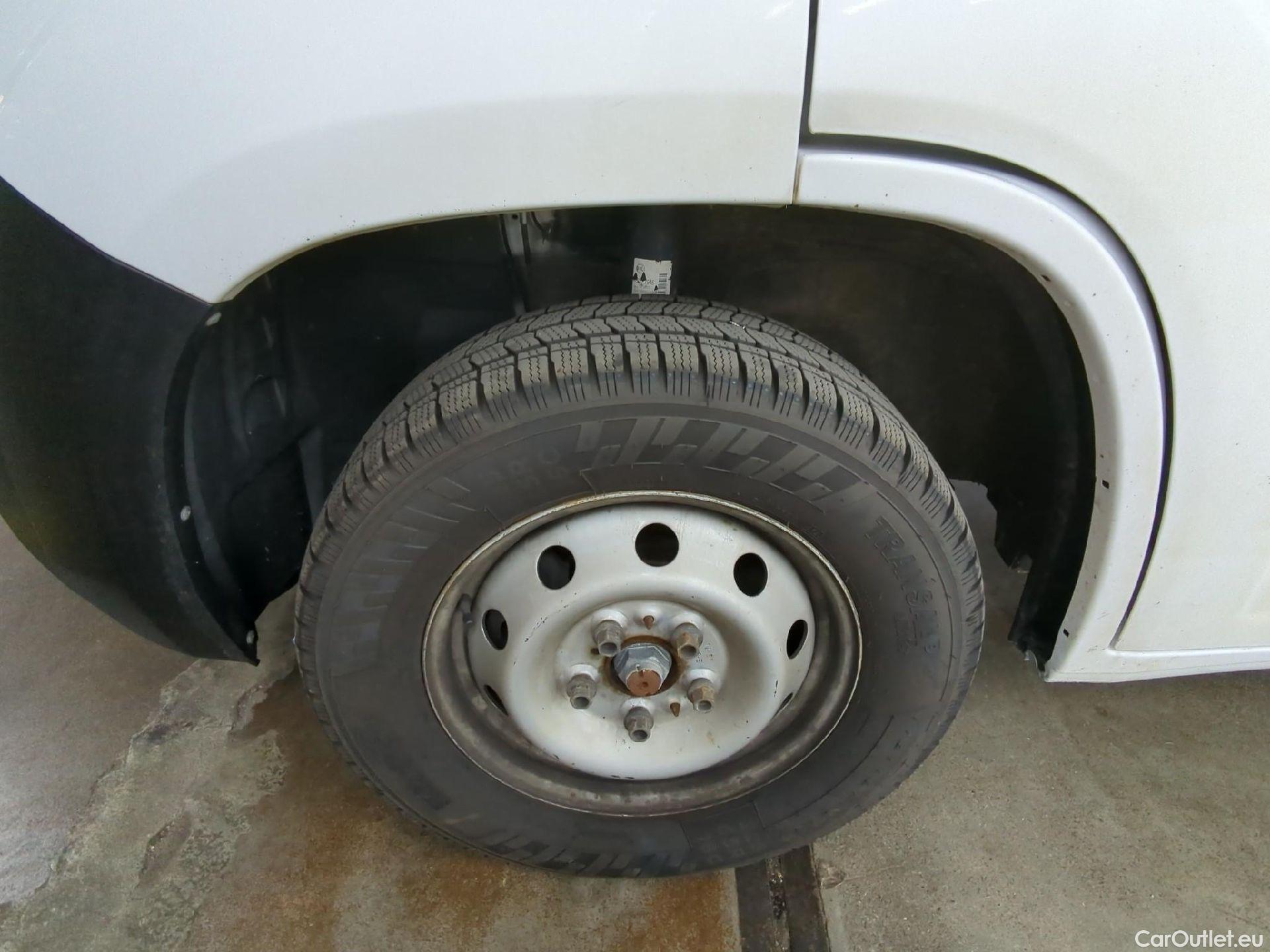  Fiat  Ducato FIAT  SC / 2014 / 2P / Châssis cabine 3.5 L 2.3 Multijet 140 Business #3