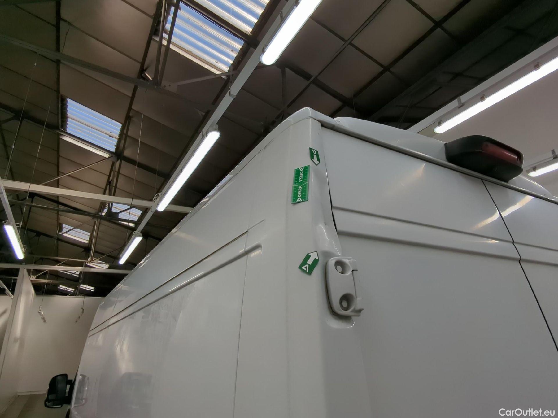  Fiat  Ducato FIAT  / 2014 / 4P / Fourgon tôlé Maxi 3.5 XL H2 2.3 Mjet 140 Pack Pro Nav #38