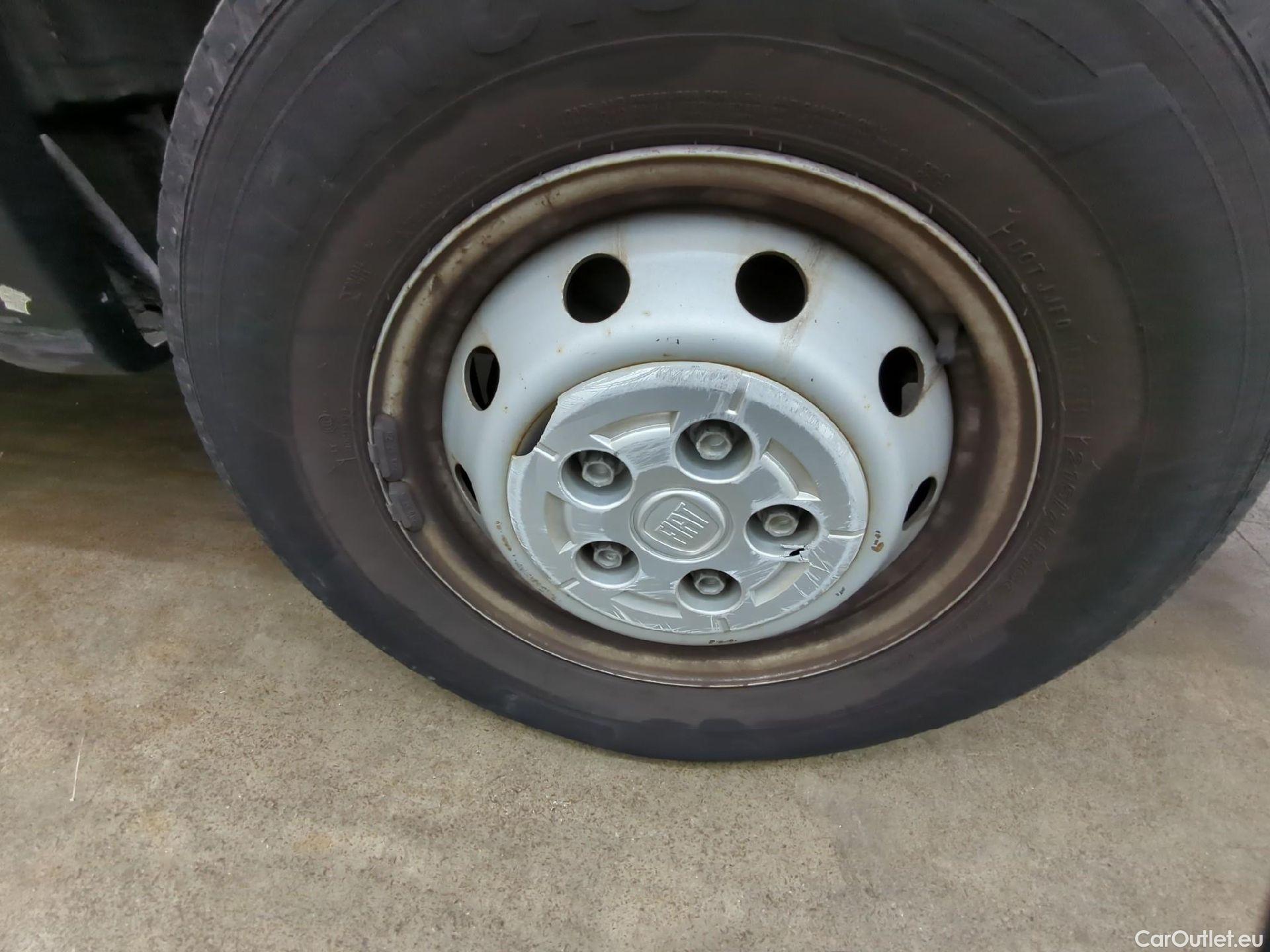  Fiat  Ducato FIAT  / 2014 / 4P / Fourgon tôlé Maxi 3.5 XL H2 2.3 Mjet 140 Pack Pro Nav #16