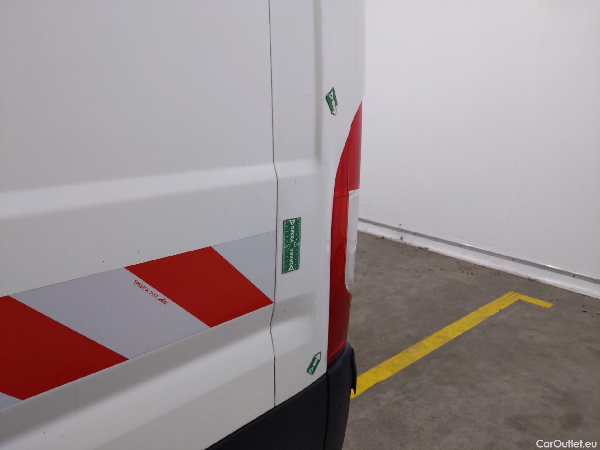  Peugeot  Boxer PEUGEOT  / 2014 / 4P / Fourgon tôlé BlueHDi S&S 120 PREMIUM 335 L2H2 #33