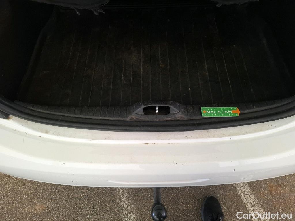  Peugeot  208  Affaire Premium Pack 1.5 HDi 100CV BVM5 E6dT #42