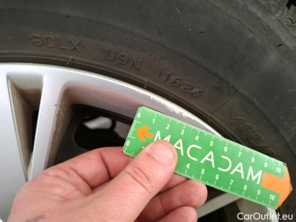  Peugeot  208  Affaire Premium Pack 1.5 HDi 100CV BVM5 E6dT #46