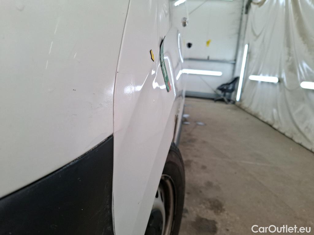  Peugeot  Expert  Combi Standard 1.5 HDi 120CV BVM6 9 Sieges E6d #20