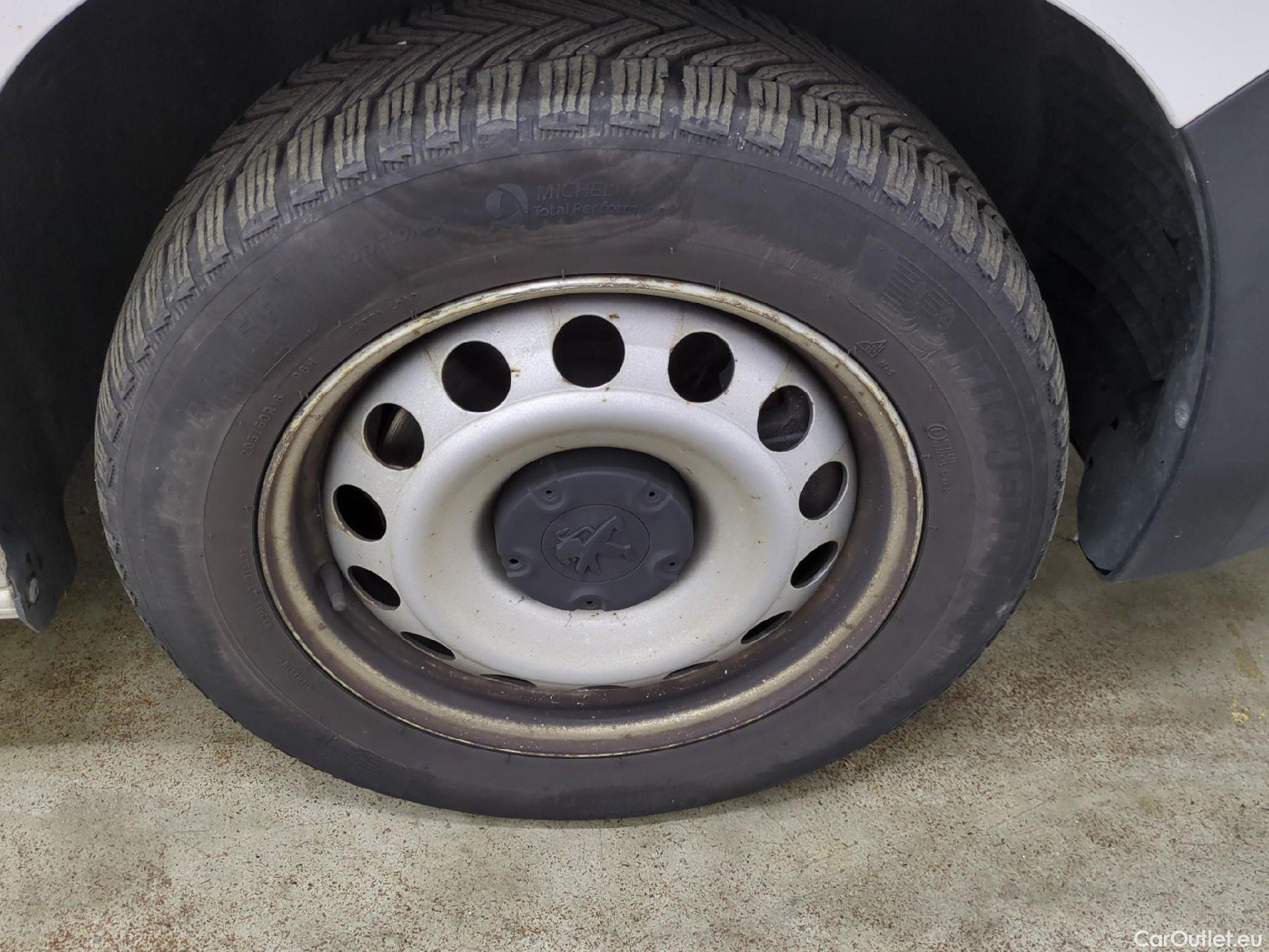  Peugeot  Partner  Asphalt L1 1.5 HDi 100CV BVM5 E6dT #4