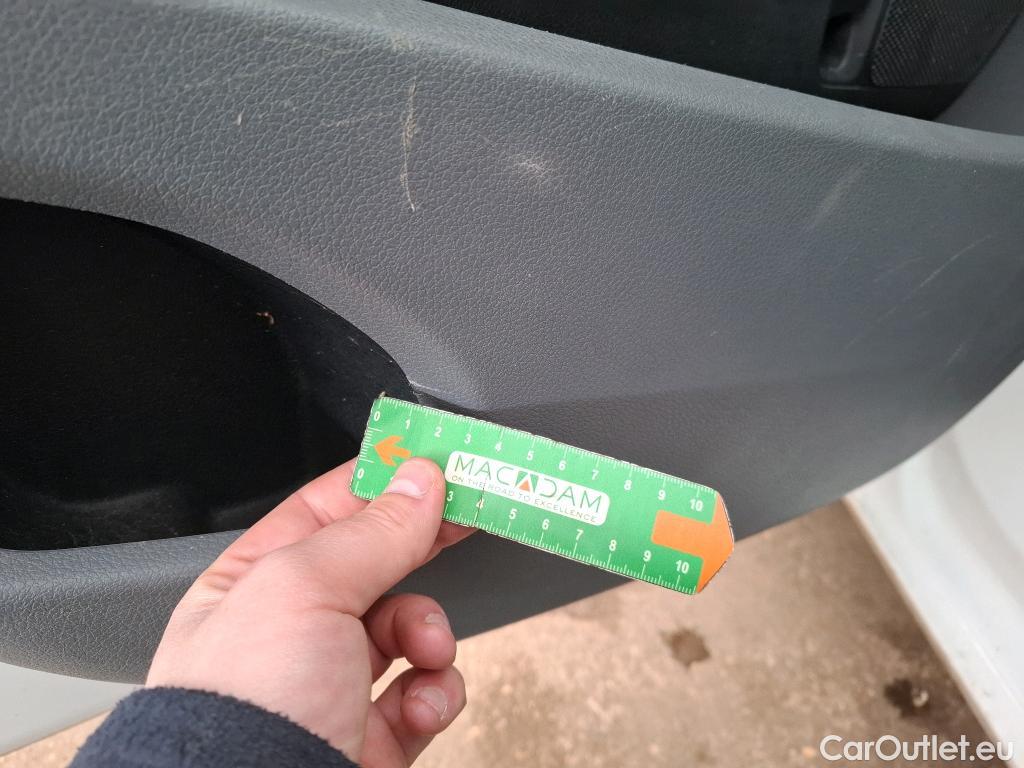  Peugeot  Expert  Combi Standard 1.5 HDi 120CV BVM6 9 Sieges E6d #46