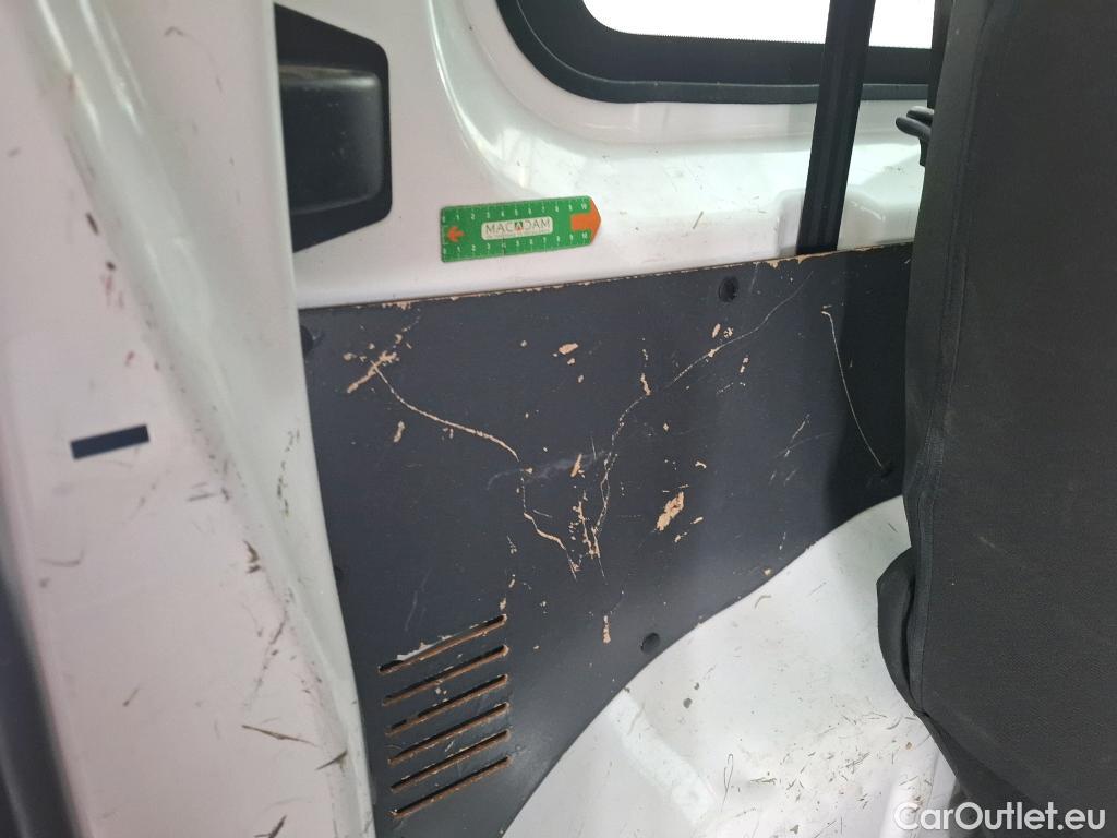  Peugeot  Expert  Combi Standard 1.5 HDi 120CV BVM6 9 Sieges E6d #49