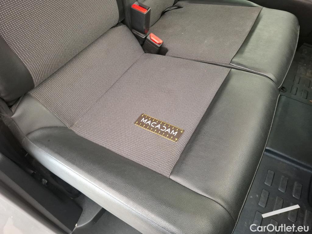  Peugeot  Expert PEUGEOT  VU 4p Fourgon BLUEHDI 120 S&S STANDARD PREMIUM PA #60