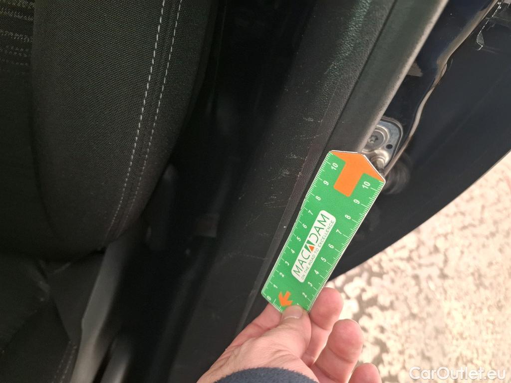  Peugeot  208  Affaire Premium Pack 1.5 HDi 100CV BVM5 E6dT #20