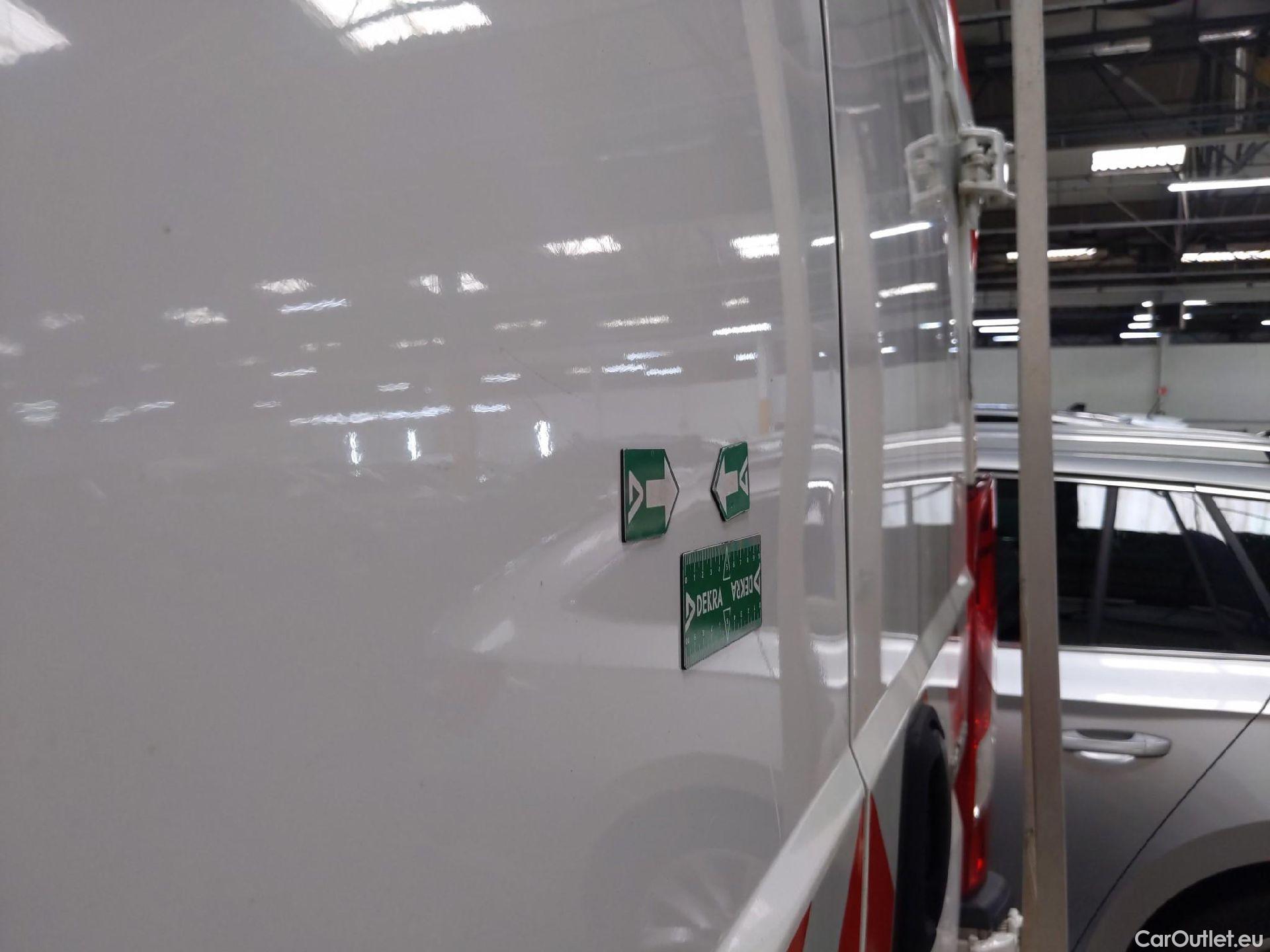  Peugeot  Boxer PEUGEOT  / 2014 / 4P / Fourgon tôlé BlueHDi S&S 120 PREMIUM 335 L2H2 #55