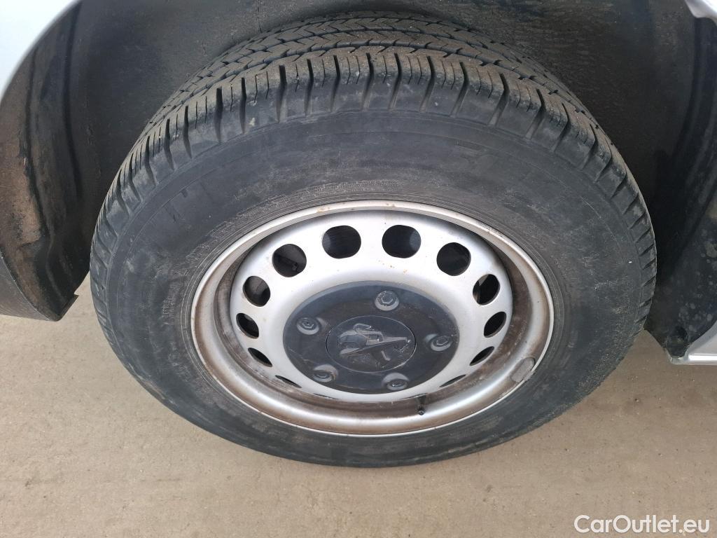  Peugeot  Expert PEUGEOT  VU 4p Fourgon BLUEHDI 120 S&S STANDARD PREMIUM PA #32