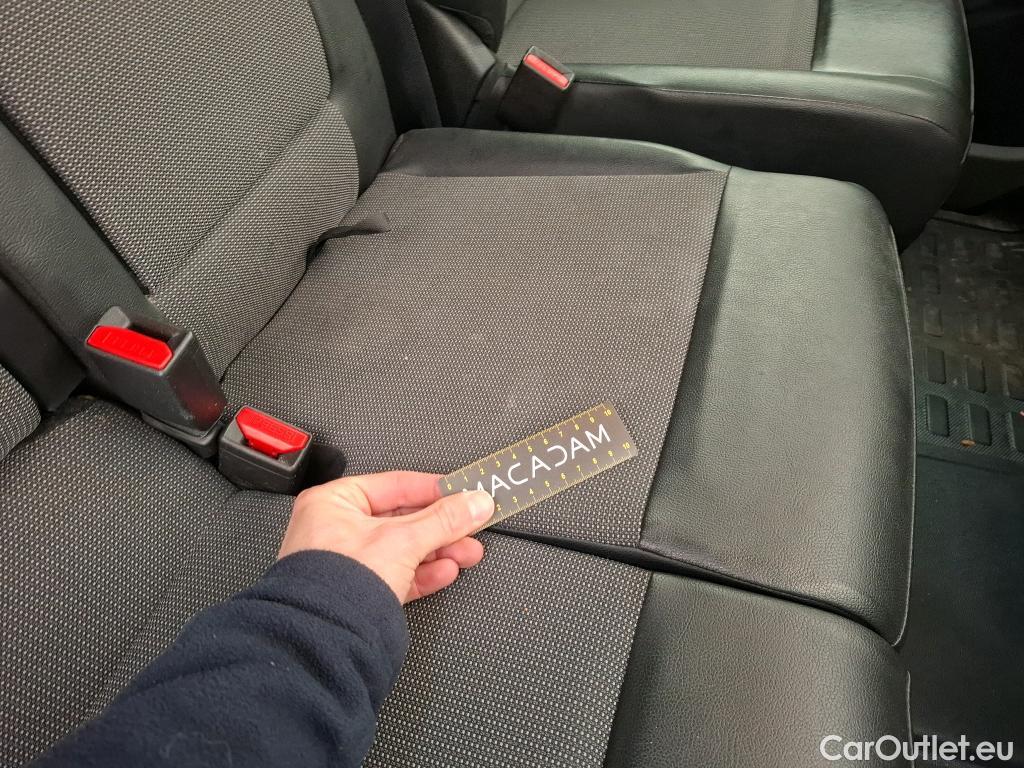  Peugeot  Expert PEUGEOT  VU 4p Fourgon BLUEHDI 120 S&S STANDARD PREMIUM PA #61