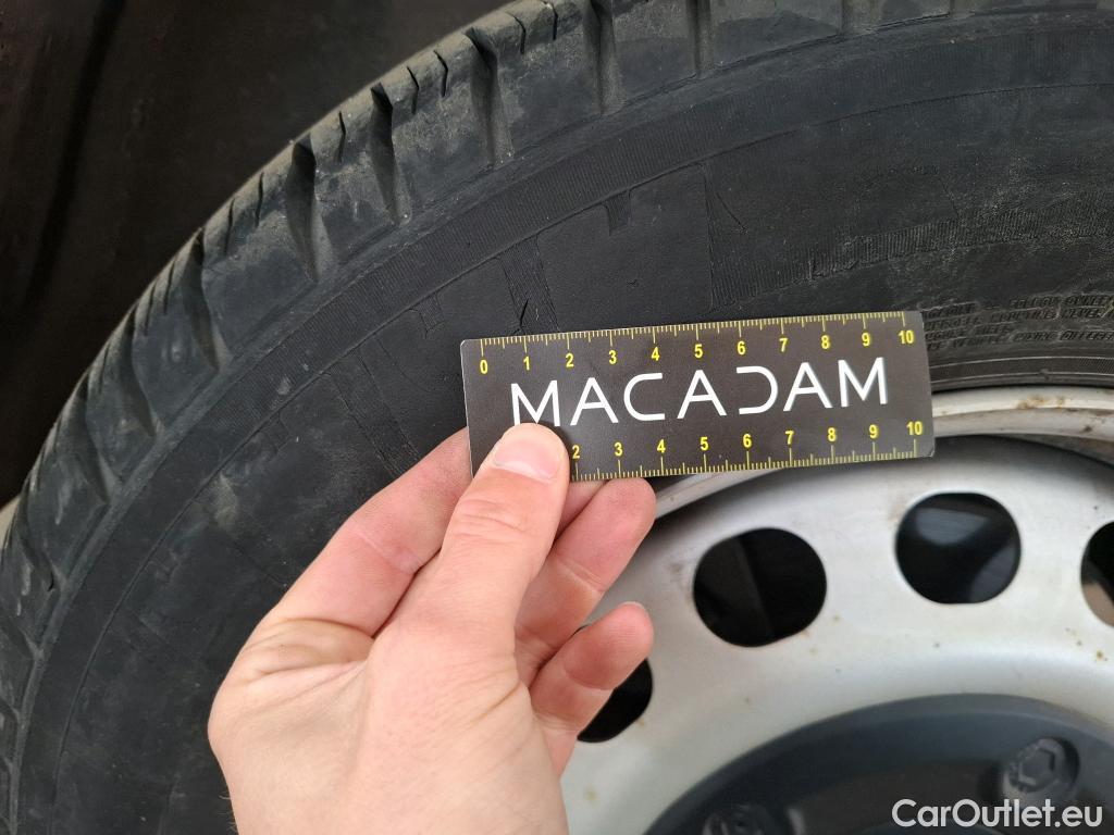  Peugeot  Expert PEUGEOT  VU 4p Fourgon BLUEHDI 120 S&S STANDARD PREMIUM PA #34