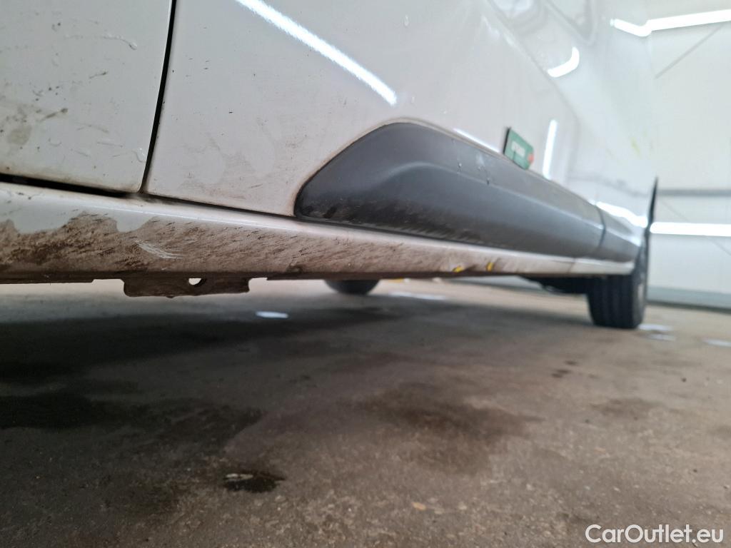  Peugeot  Expert  Combi Standard 1.5 HDi 120CV BVM6 9 Sieges E6d #30