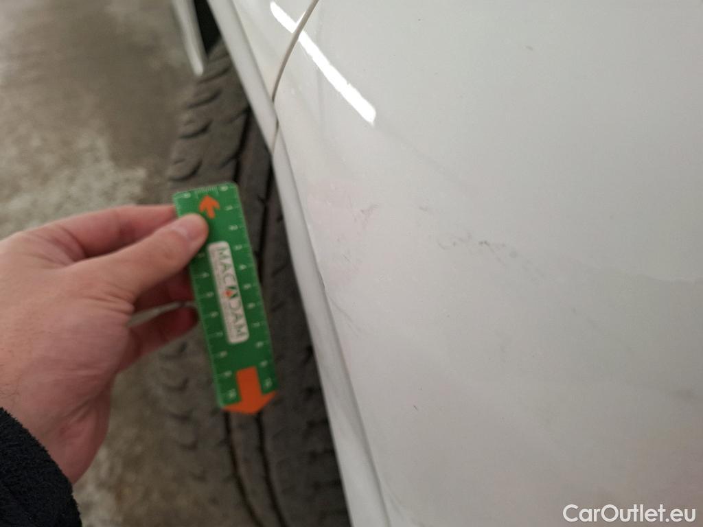  Peugeot  208  Affaire Premium Pack 1.5 HDi 100CV BVM5 E6dT #4