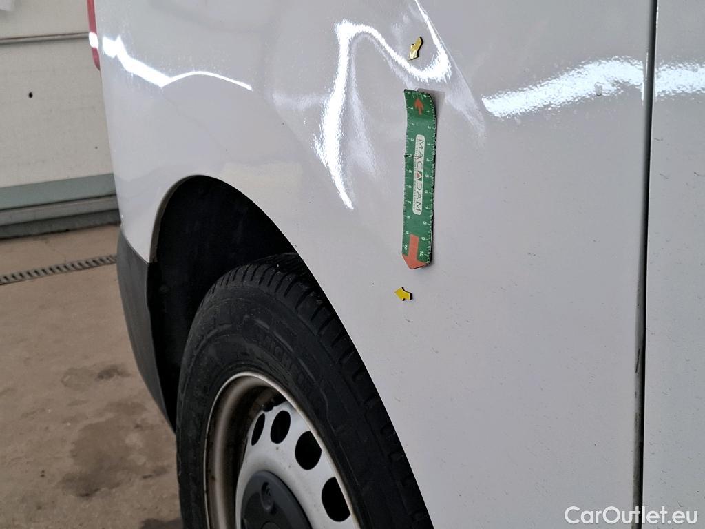  Peugeot  Expert  Combi Standard 1.5 HDi 120CV BVM6 9 Sieges E6d #16