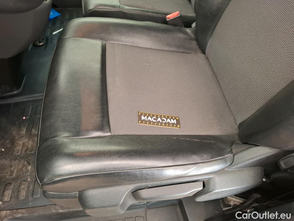  Peugeot  Expert PEUGEOT  VU 4p Fourgon BLUEHDI 120 S&S STANDARD PREMIUM PA #36