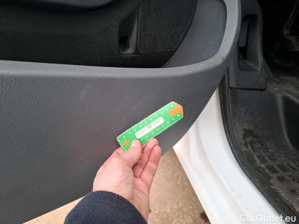  Peugeot  Expert  Combi Standard 1.5 HDi 120CV BVM6 9 Sieges E6d #47