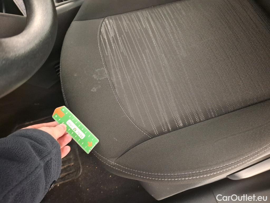  Peugeot  208  Affaire Premium Pack 1.5 HDi 100CV BVM5 E6dT #28