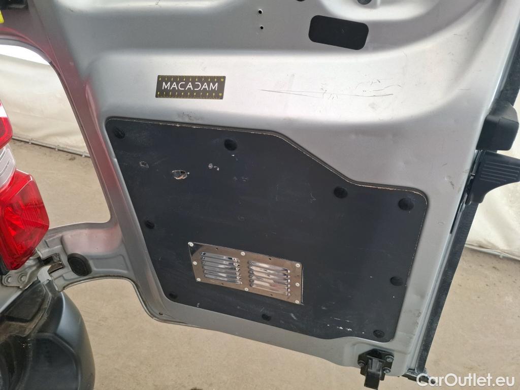  Peugeot  Expert PEUGEOT  VU 4p Fourgon BLUEHDI 120 S&S STANDARD PREMIUM PA #38