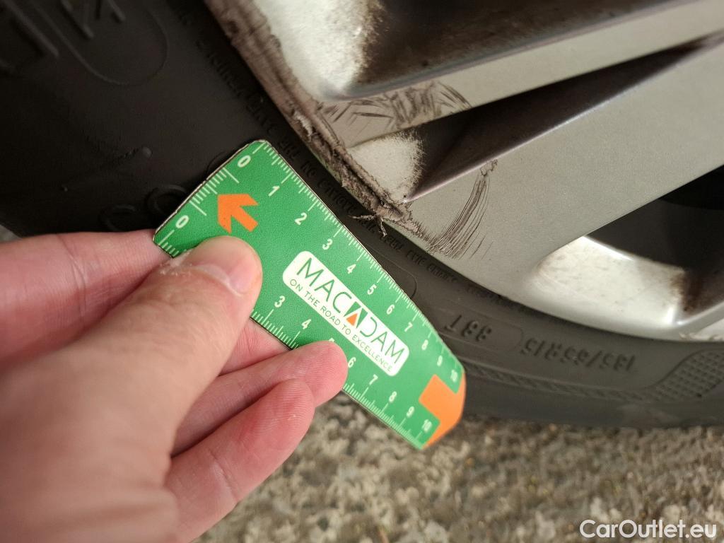  Peugeot  208  Affaire Premium Pack 1.5 HDi 100CV BVM5 E6dT #10