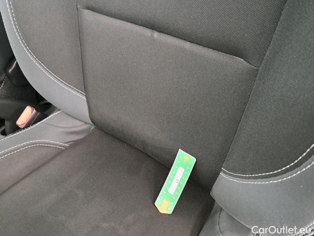  Renault  Clio  IV Air MediaNav 1.5 dCi 75CV BVM5 E6 #30