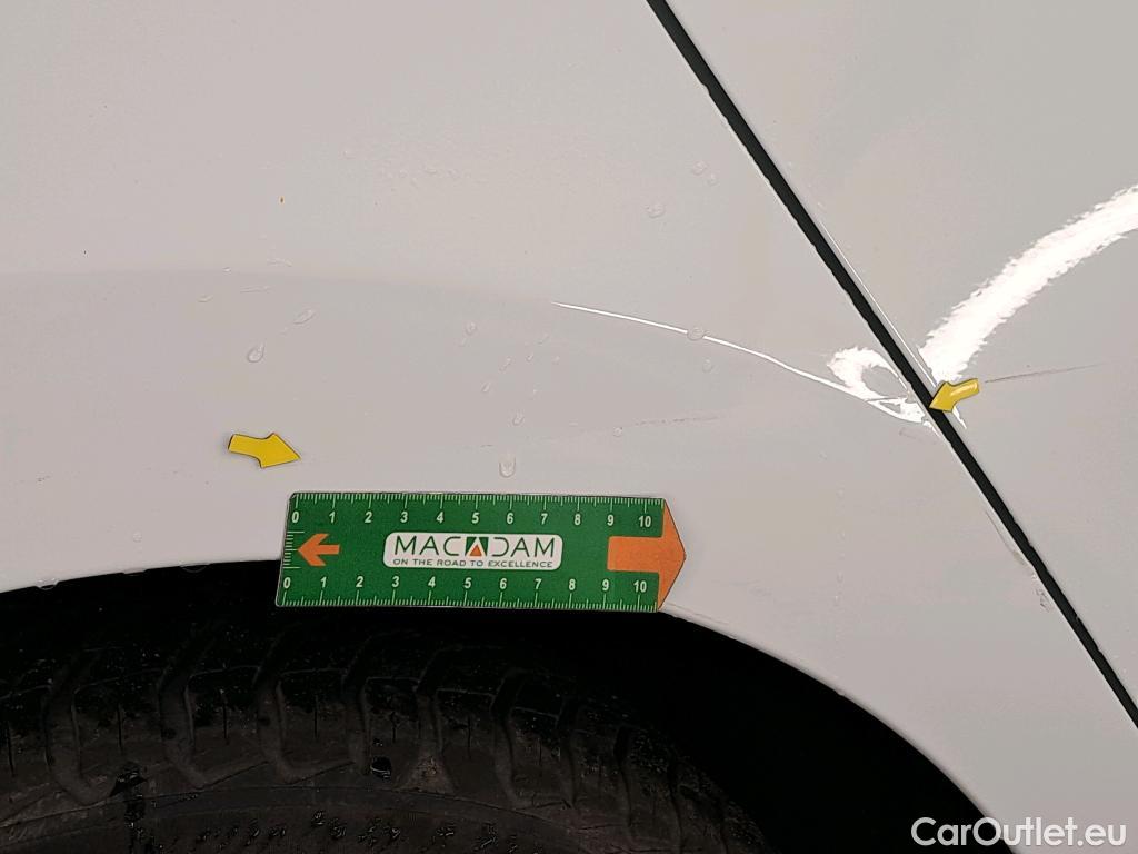  Renault  Clio  IV Air MediaNav 1.5 dCi 75CV BVM5 E6 #9