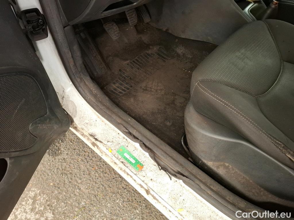  Renault  Clio  IV Générique 1.5 dCi 75CV BVM5 E6 / TRANSFO VP/VF #37