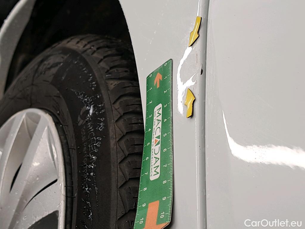  Renault  Clio  IV Air MediaNav 1.5 dCi 75CV BVM5 E6 #11