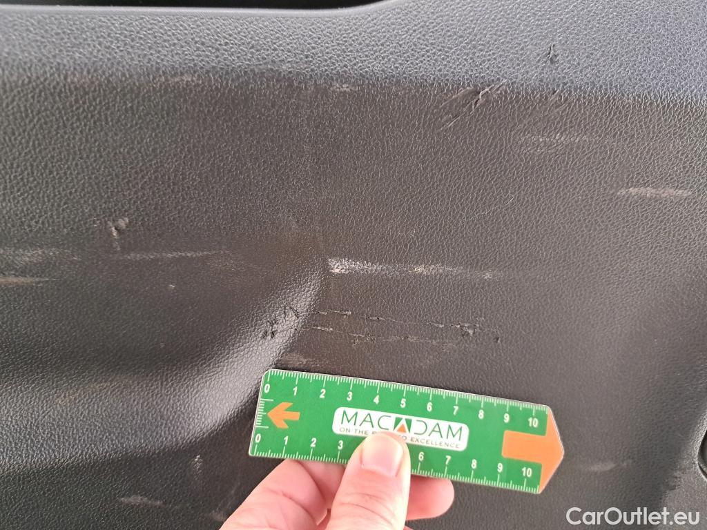  Renault  Clio  IV Air MediaNav 1.5 dCi 75CV BVM5 E6 #27