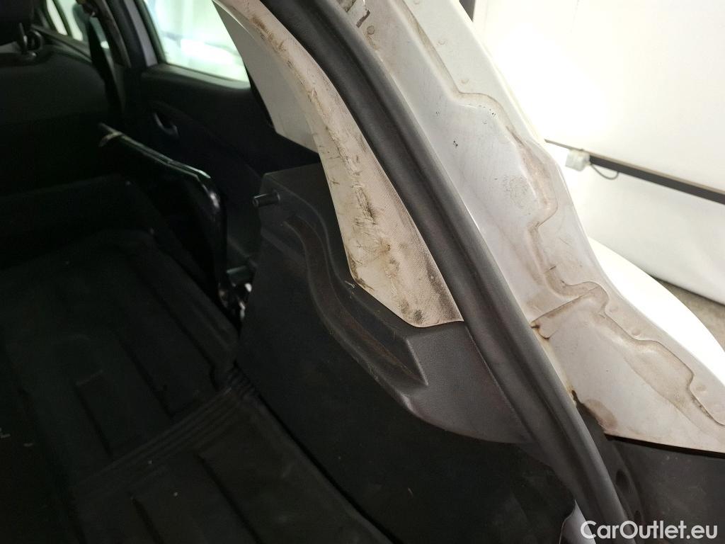  Renault  Clio  IV Générique 1.5 dCi 75CV BVM5 E6 / TRANSFO VP/VF #53