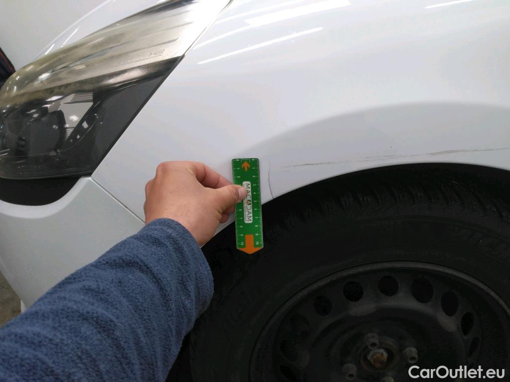  Renault  Clio  IV Air 1.5 dCi 75CV BVM5 E6 #1