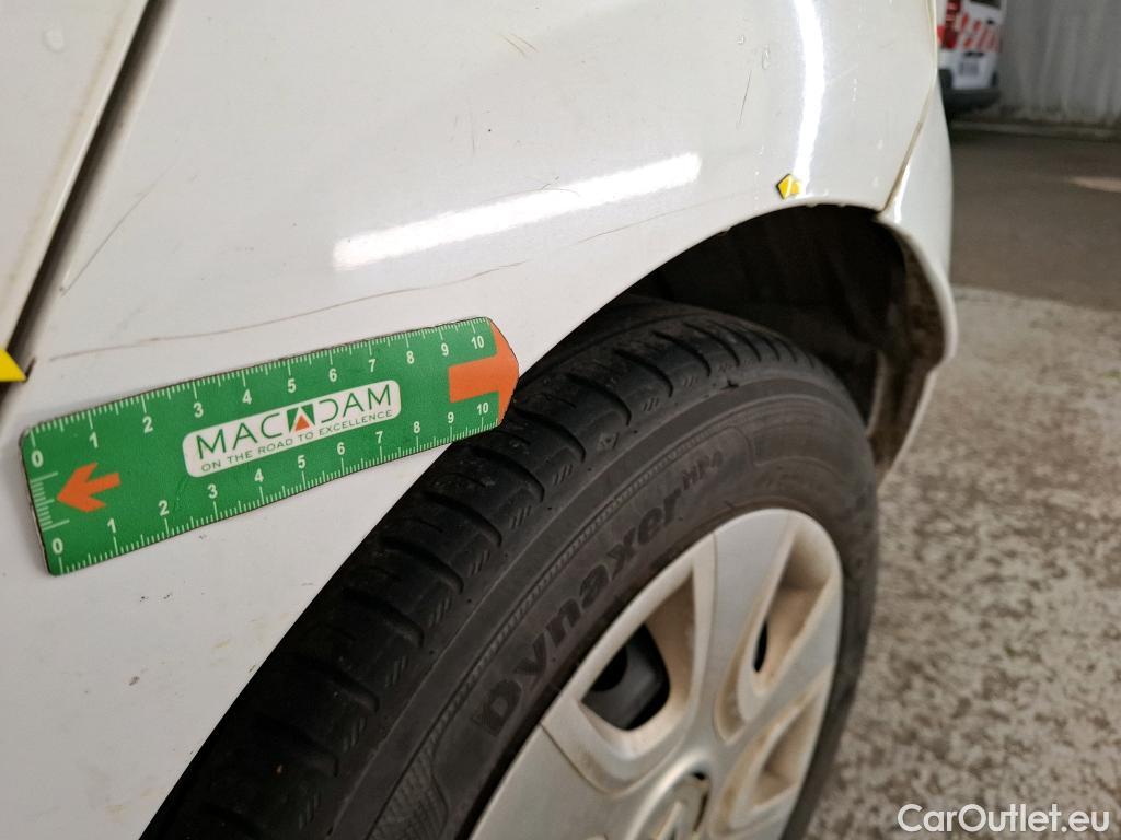  Renault  Clio  IV Générique 1.5 dCi 75CV BVM5 E6 / TRANSFO VP/VF #26