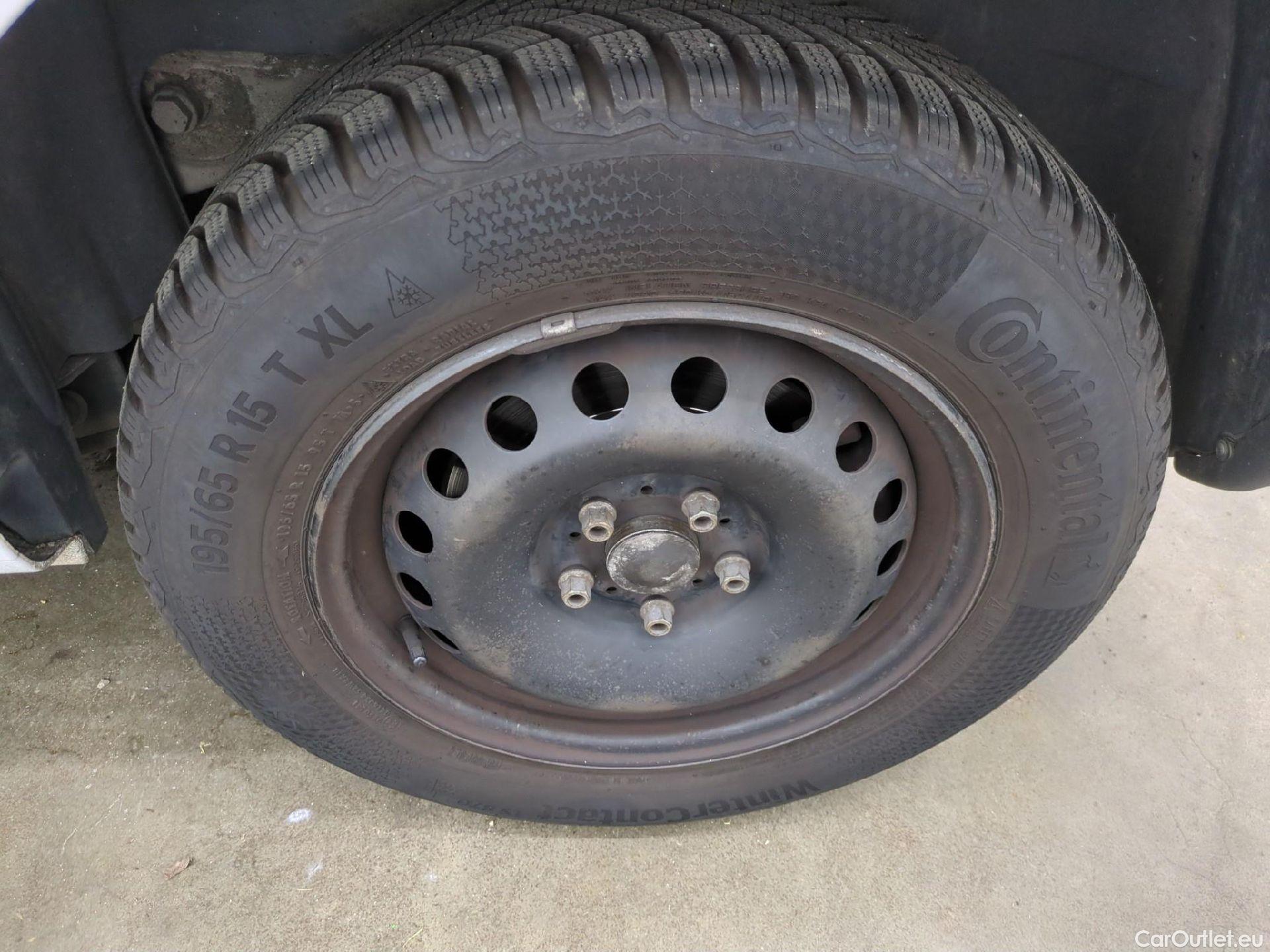  Renault  Kangoo  Express Maxi Extra (Série Spéciale) 1.5 dCi 90CV BVM5 E6 #28