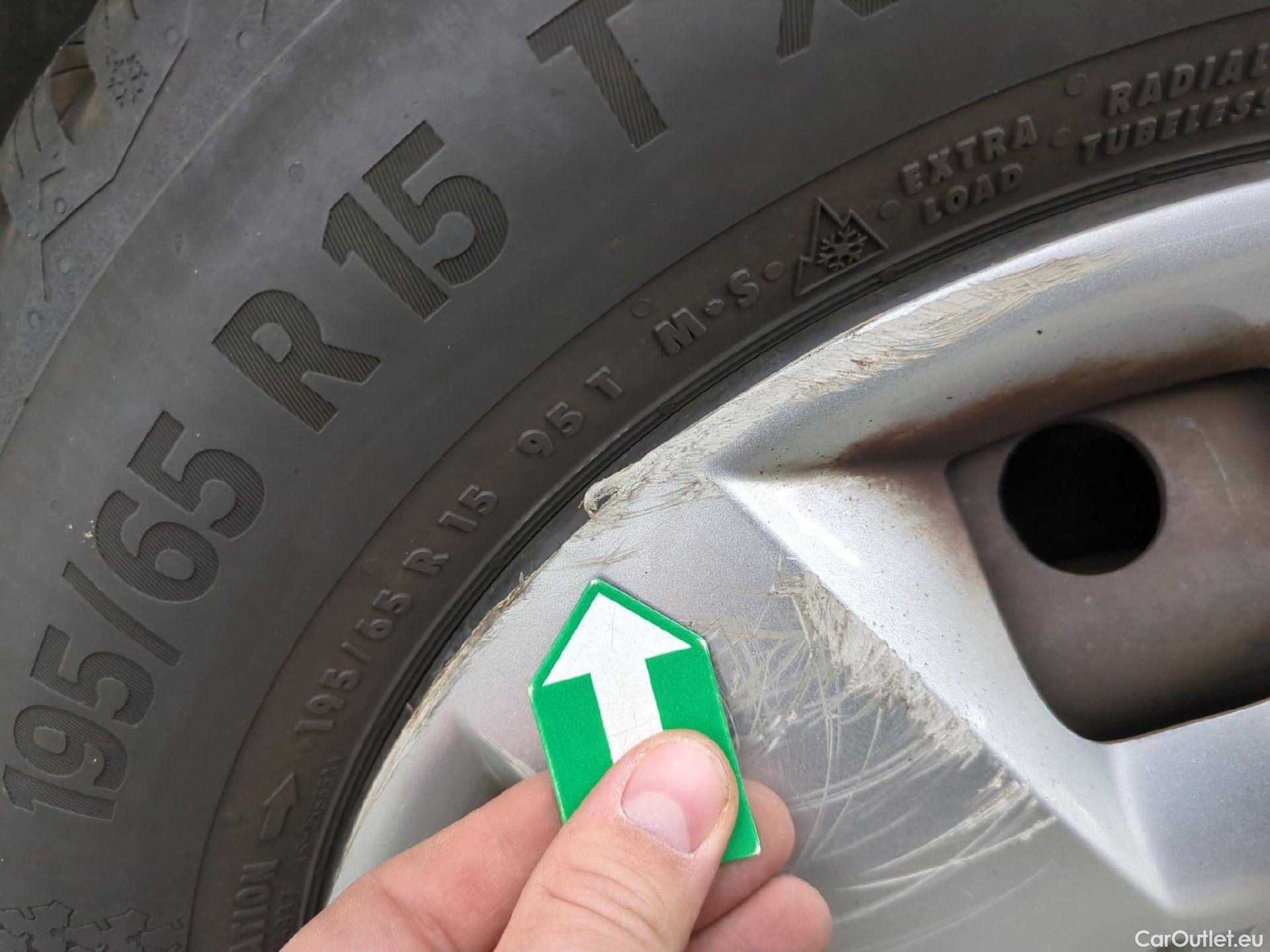  Renault  Kangoo  Express Maxi Extra (Série Spéciale) 1.5 dCi 90CV BVM5 E6 #32