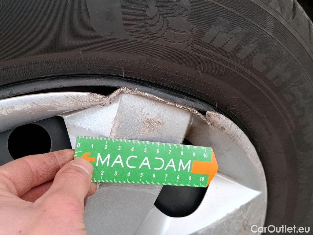  Renault  Kangoo  Express Extra (Série Spéciale) 1.5 dCi 90CV BVM5 E6 #25