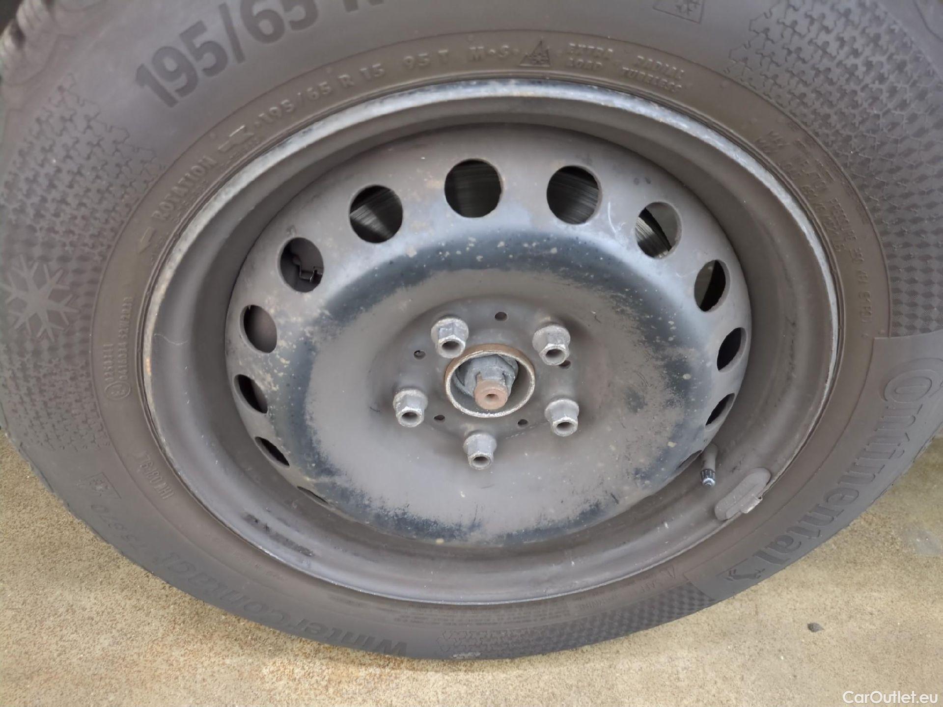  Renault  Kangoo  Express Maxi Extra (Série Spéciale) 1.5 dCi 90CV BVM5 E6 #25