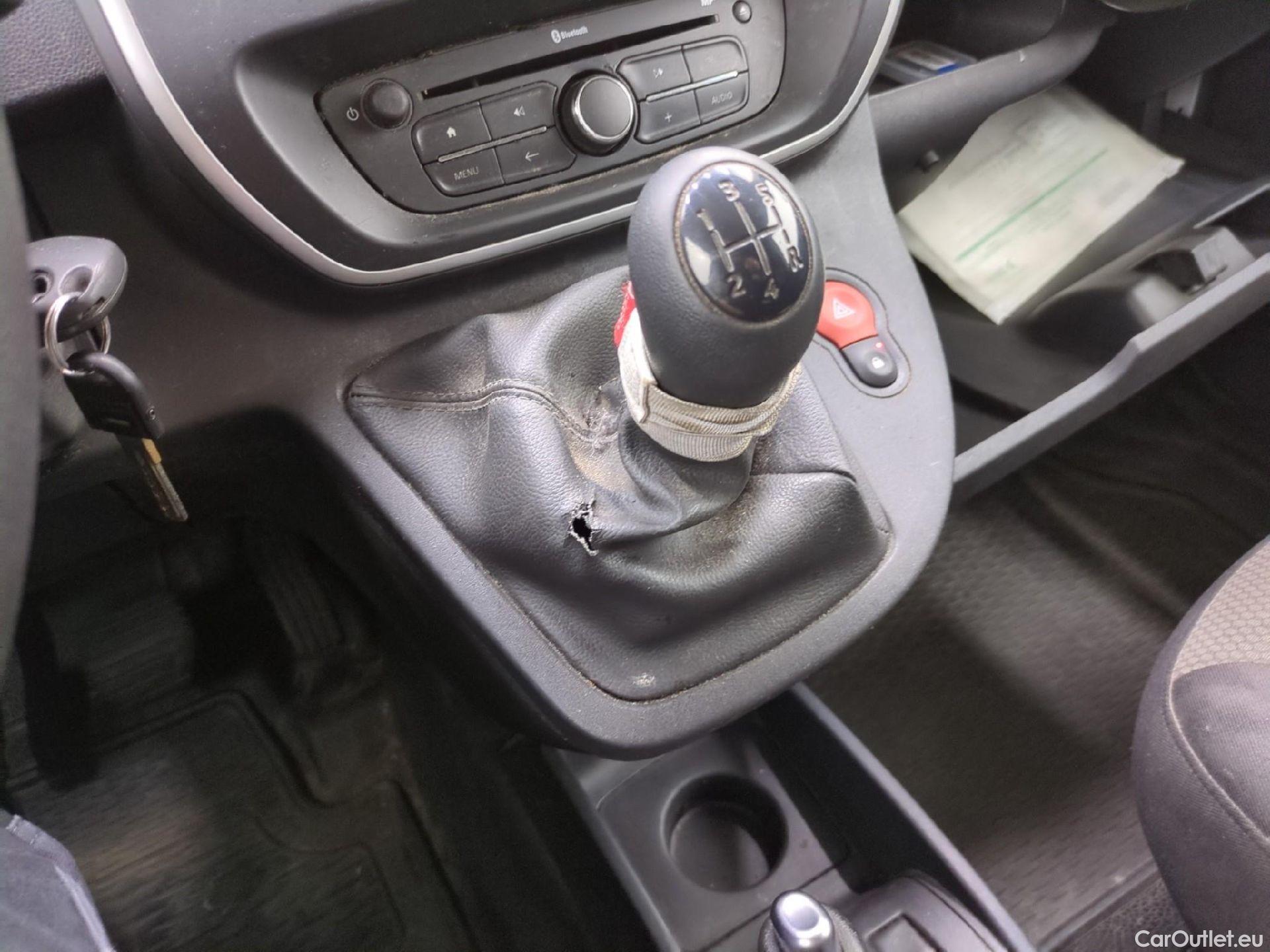  Renault  Kangoo  Express Maxi Extra (Série Spéciale) 1.5 dCi 90CV BVM5 E6 #1