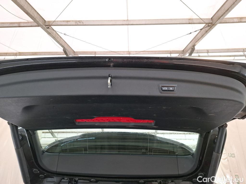  Bmw  iX 1 BMW iX1  2022  5P SUV xDrive30 Business Design #1